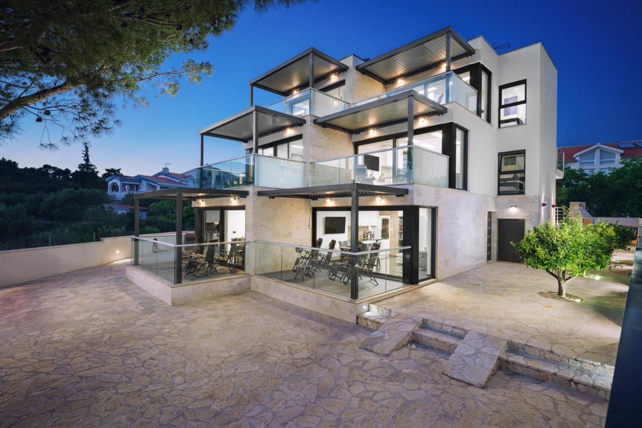 Alexandra Apartments Tribalj 外观 照片