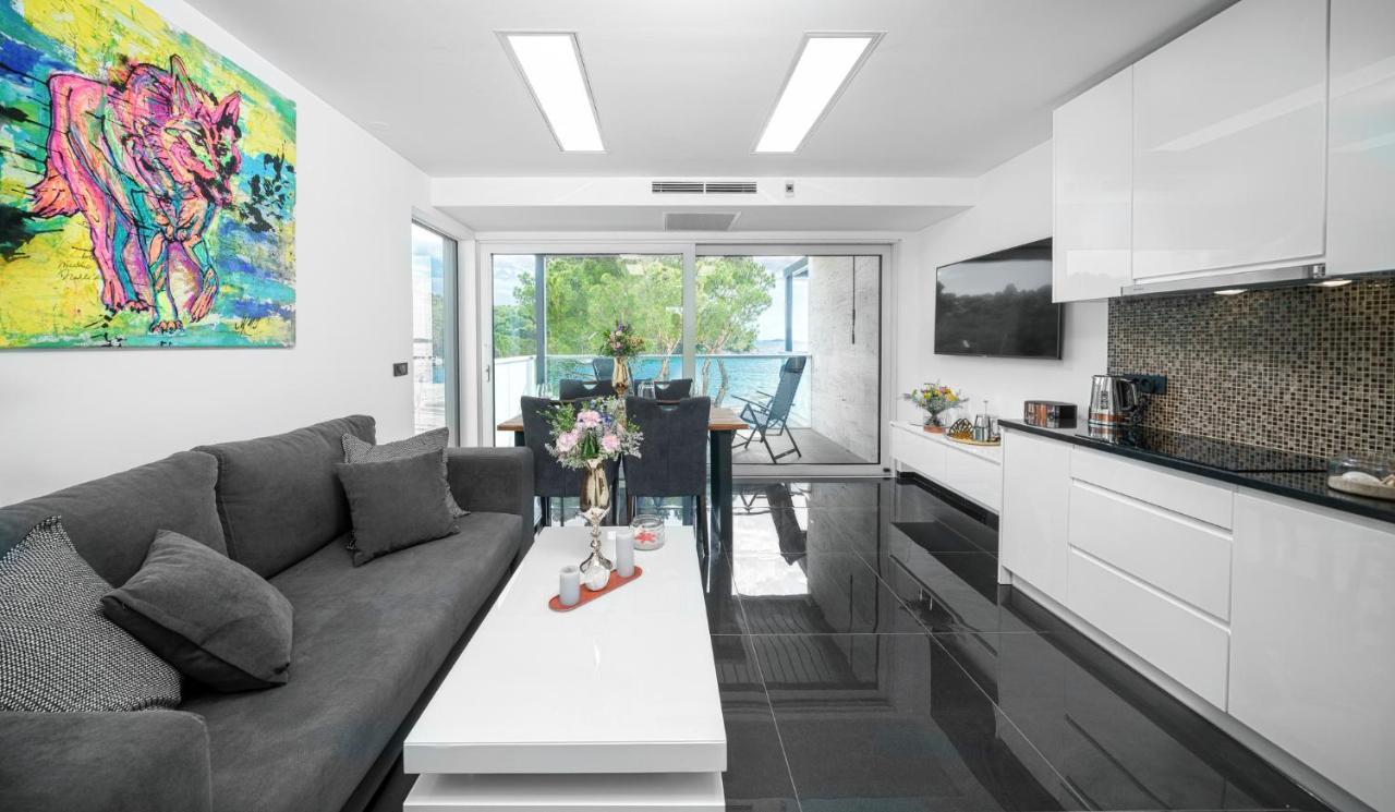 Alexandra Apartments Tribalj 外观 照片